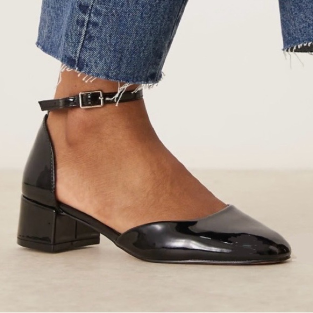 Mid-Heel Block Heel Round Toe Shoe with Ankle Strap BNIB from ASOS Size UK6
